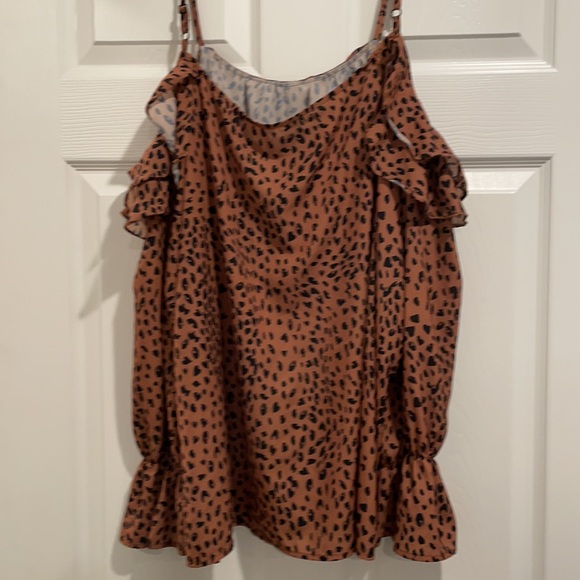 Cheetah Print blouse - Picture 3 of 3